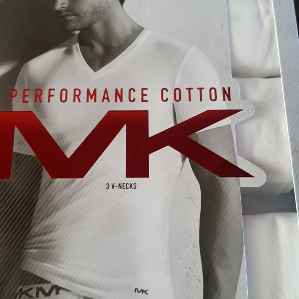 Michael kors v neck t shirts